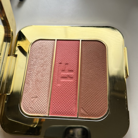 TOM FORD Countouring Compact “The afternooner” - Picture 2 of 5